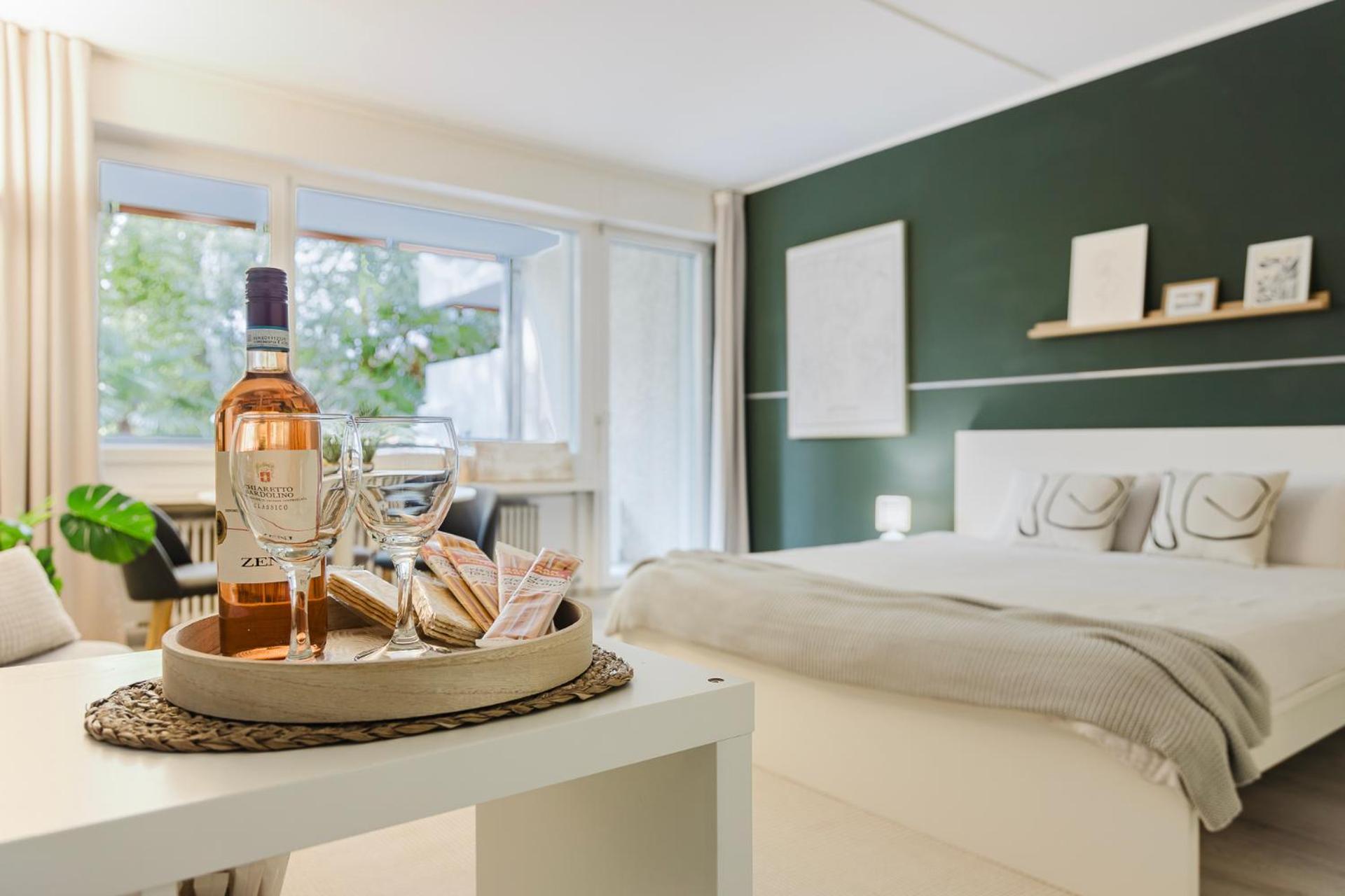 Luganersee, Pool, Strand, Parkplatz, Suite 204 Бисон Екстериор снимка