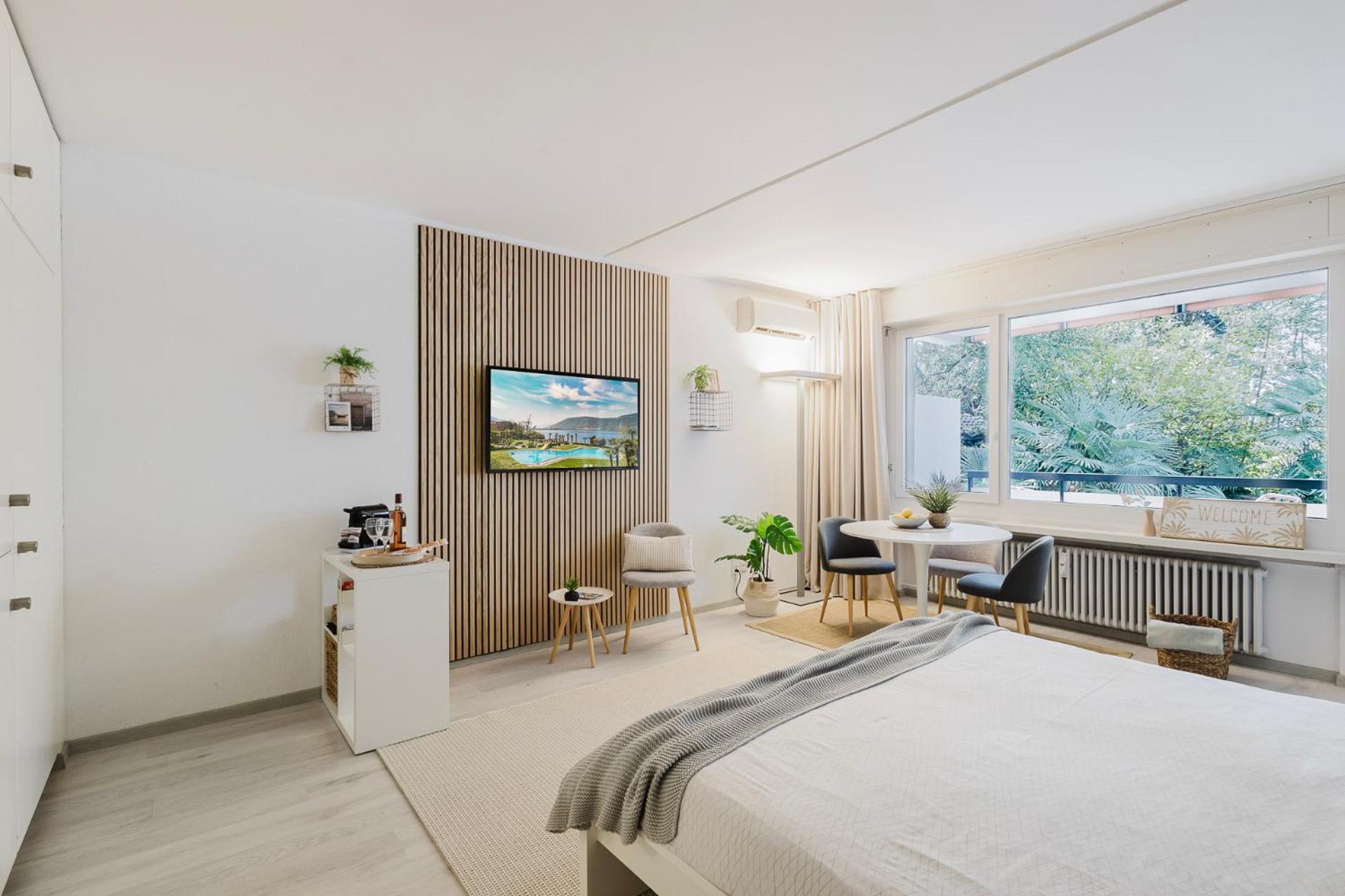 Luganersee, Pool, Strand, Parkplatz, Suite 204 Бисон Екстериор снимка
